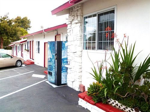 Bayside Inn Monterey Eksteriør billede