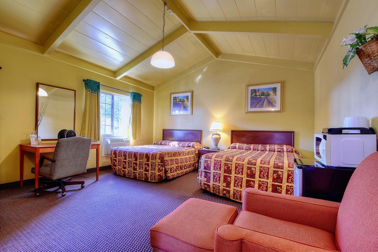 Bayside Inn Monterey Eksteriør billede