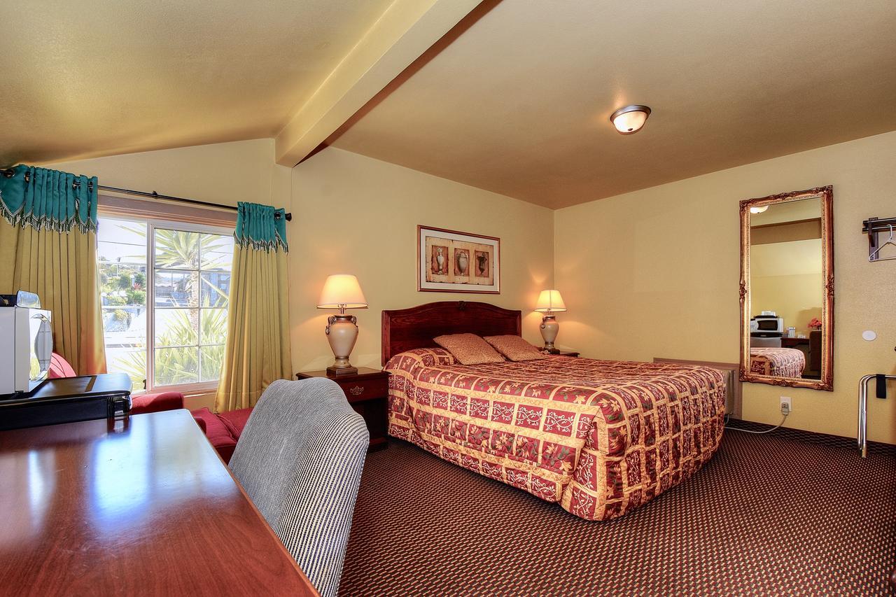 Bayside Inn Monterey Eksteriør billede
