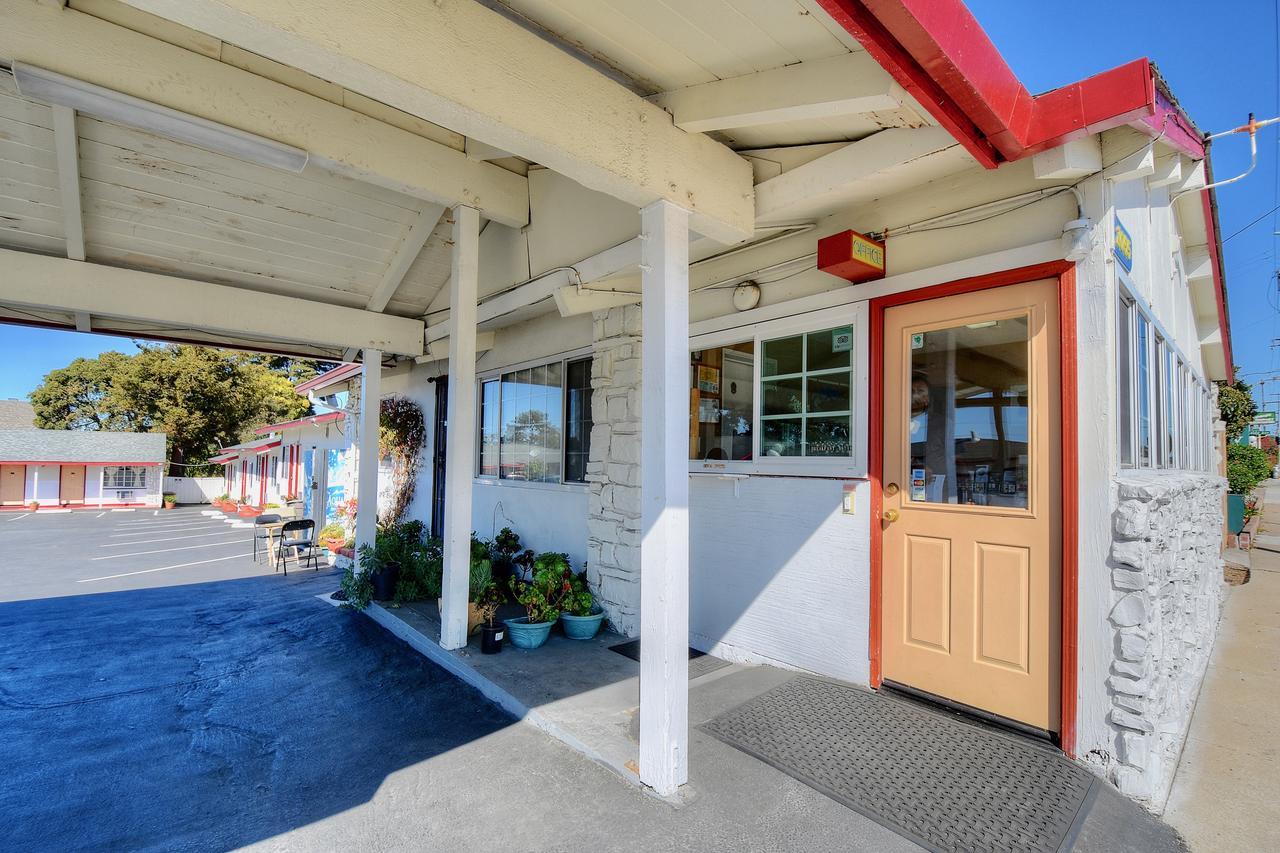 Bayside Inn Monterey Eksteriør billede