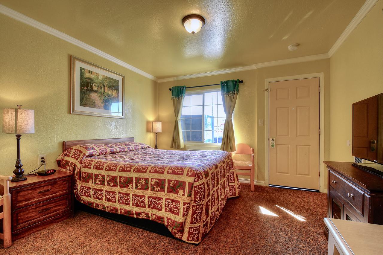 Bayside Inn Monterey Eksteriør billede